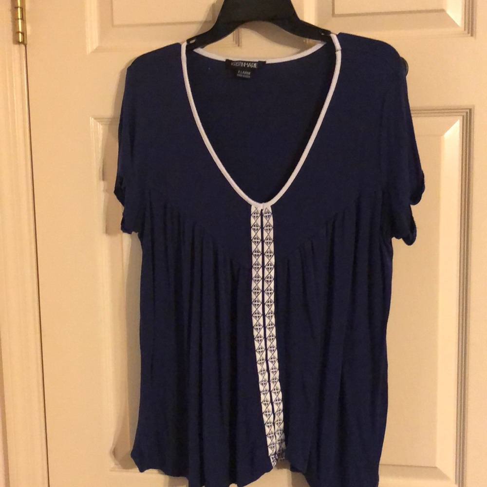 Navy top